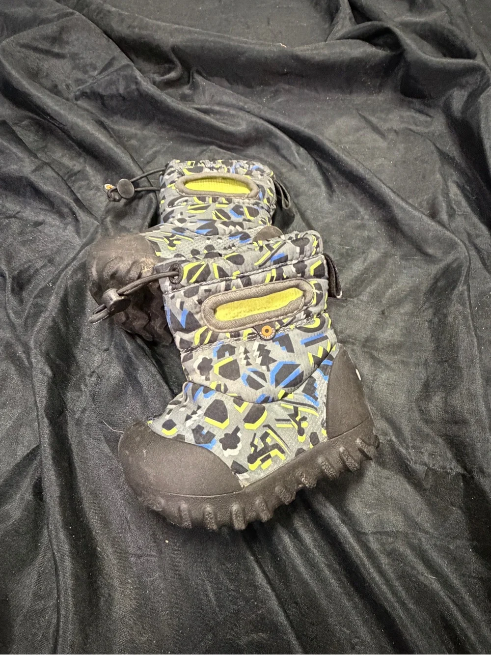 Bogs Kids Gray, Black, Blue & Yellow Patterned Winter Boots